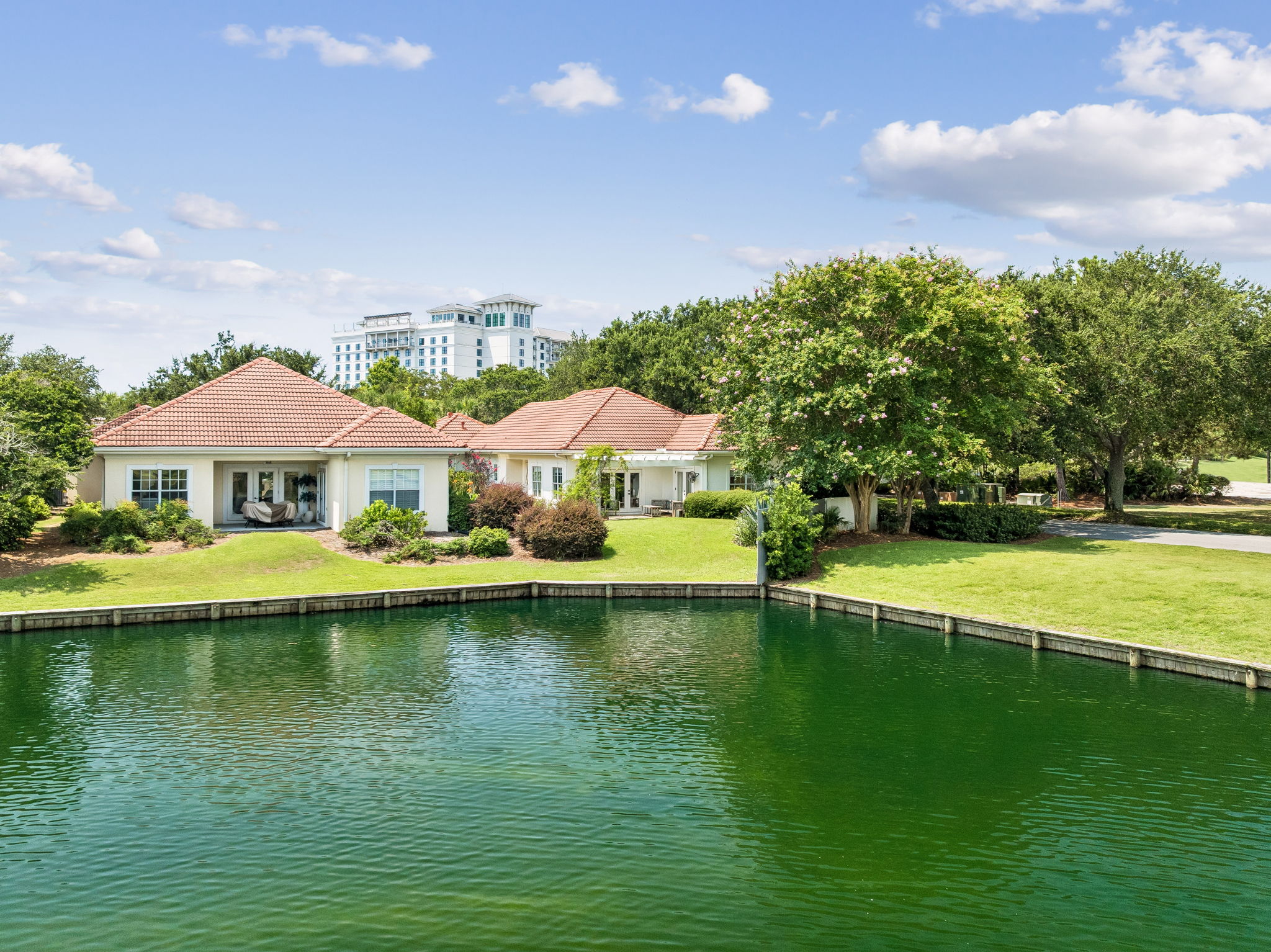 Array_8012LegendCreekDr-16