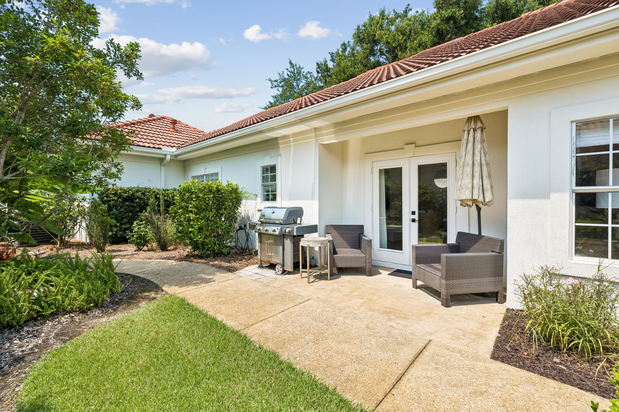Array_8012LegendCreekDr-22