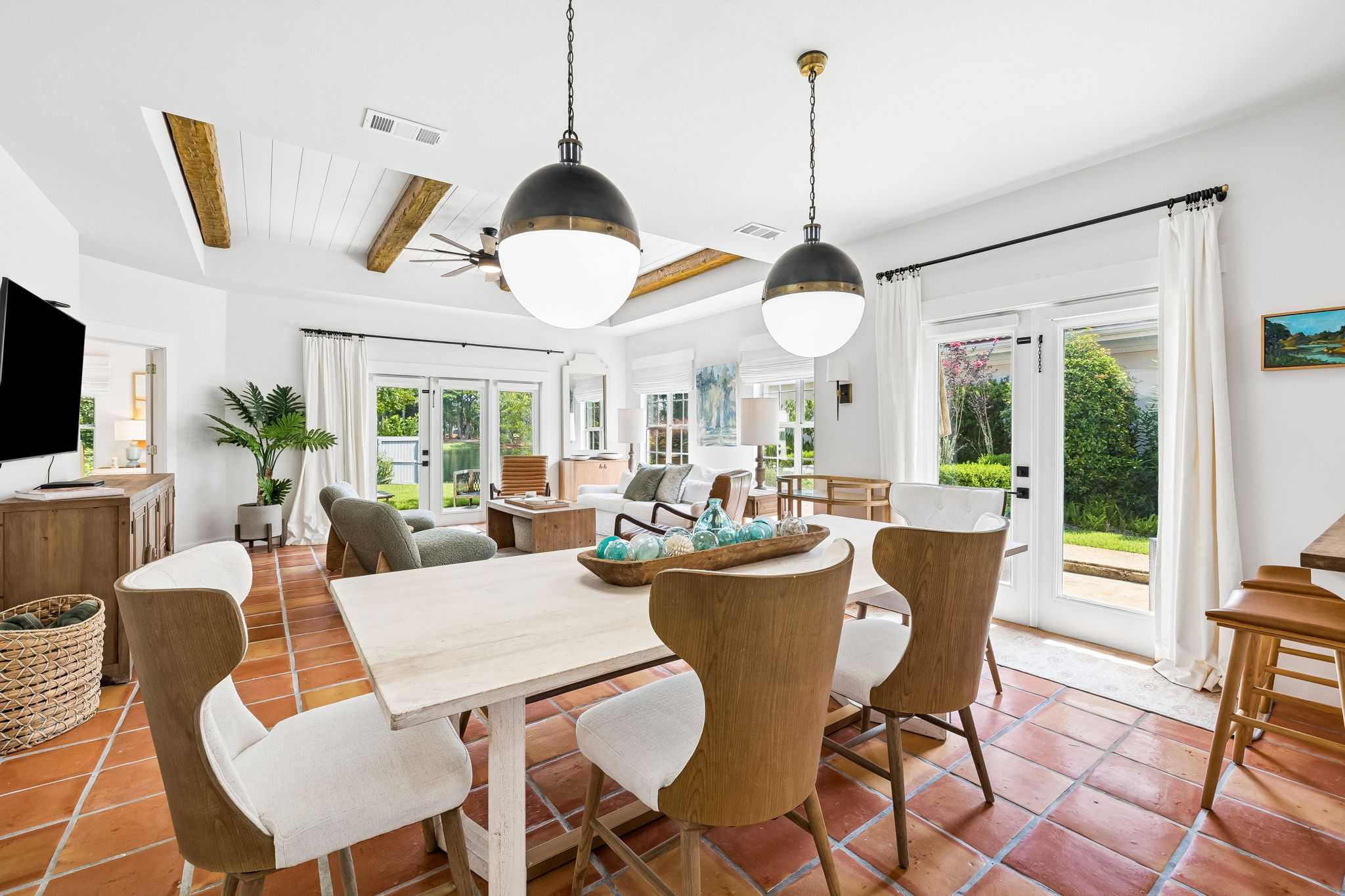 Array_8012LegendCreekDr-44