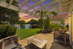 Array_8012LegendCreekDr-5