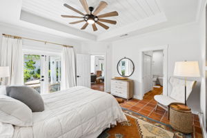 Array_8012LegendCreekDr-58
