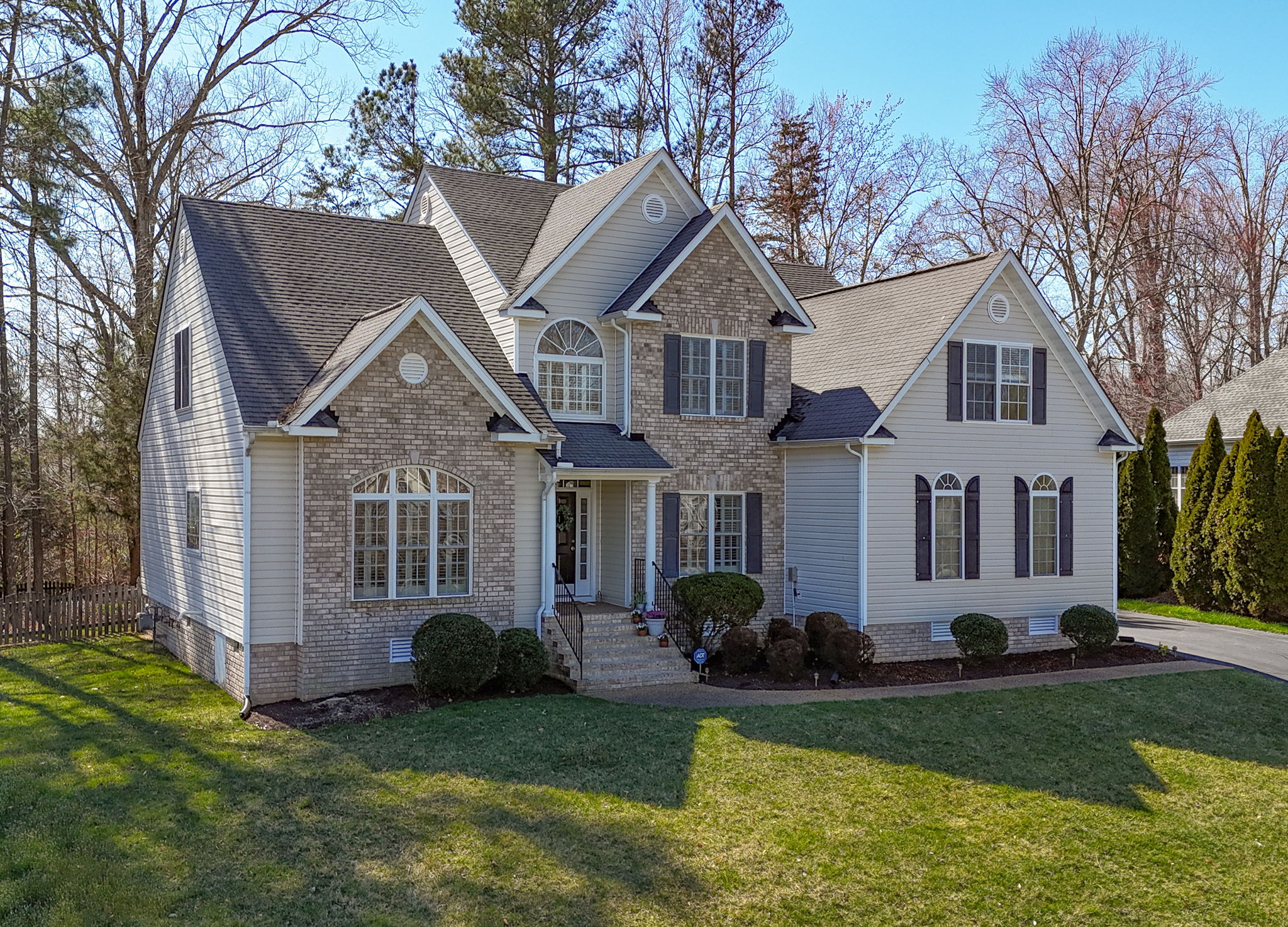 03-Exterior Front