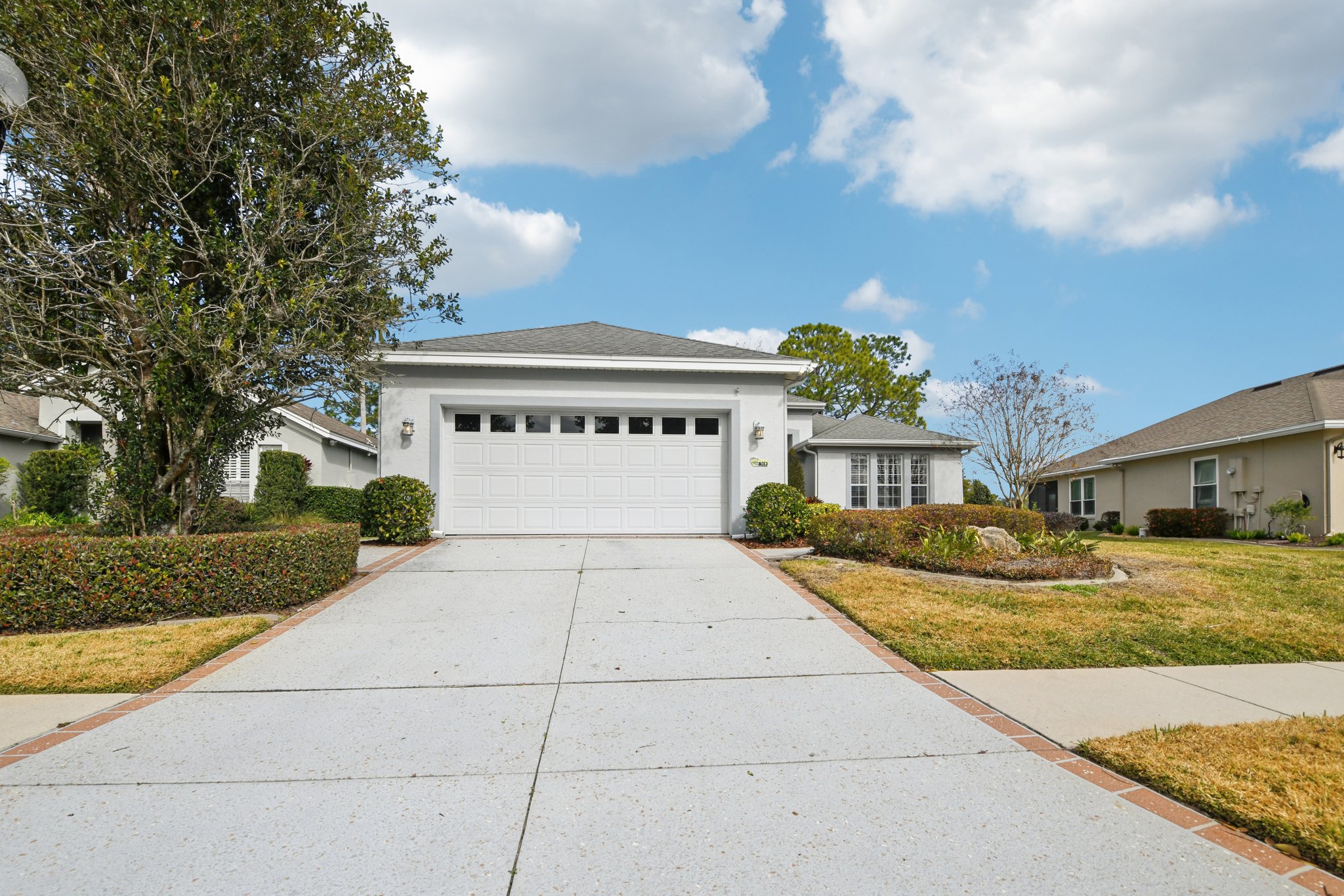 Pine Hollow Dr-S2301-002.jpg