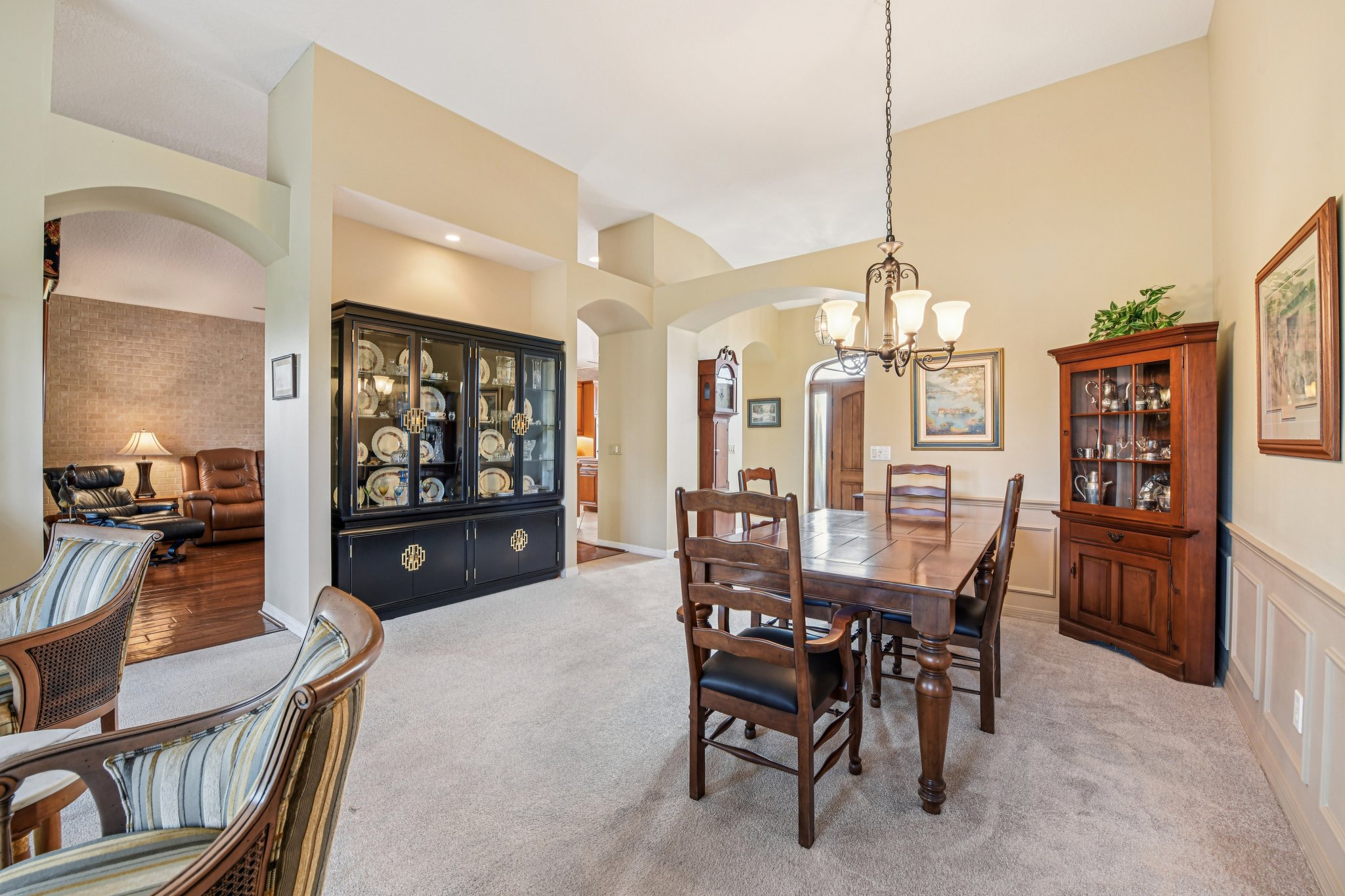 Pine Hollow Dr-S2301-015.jpg