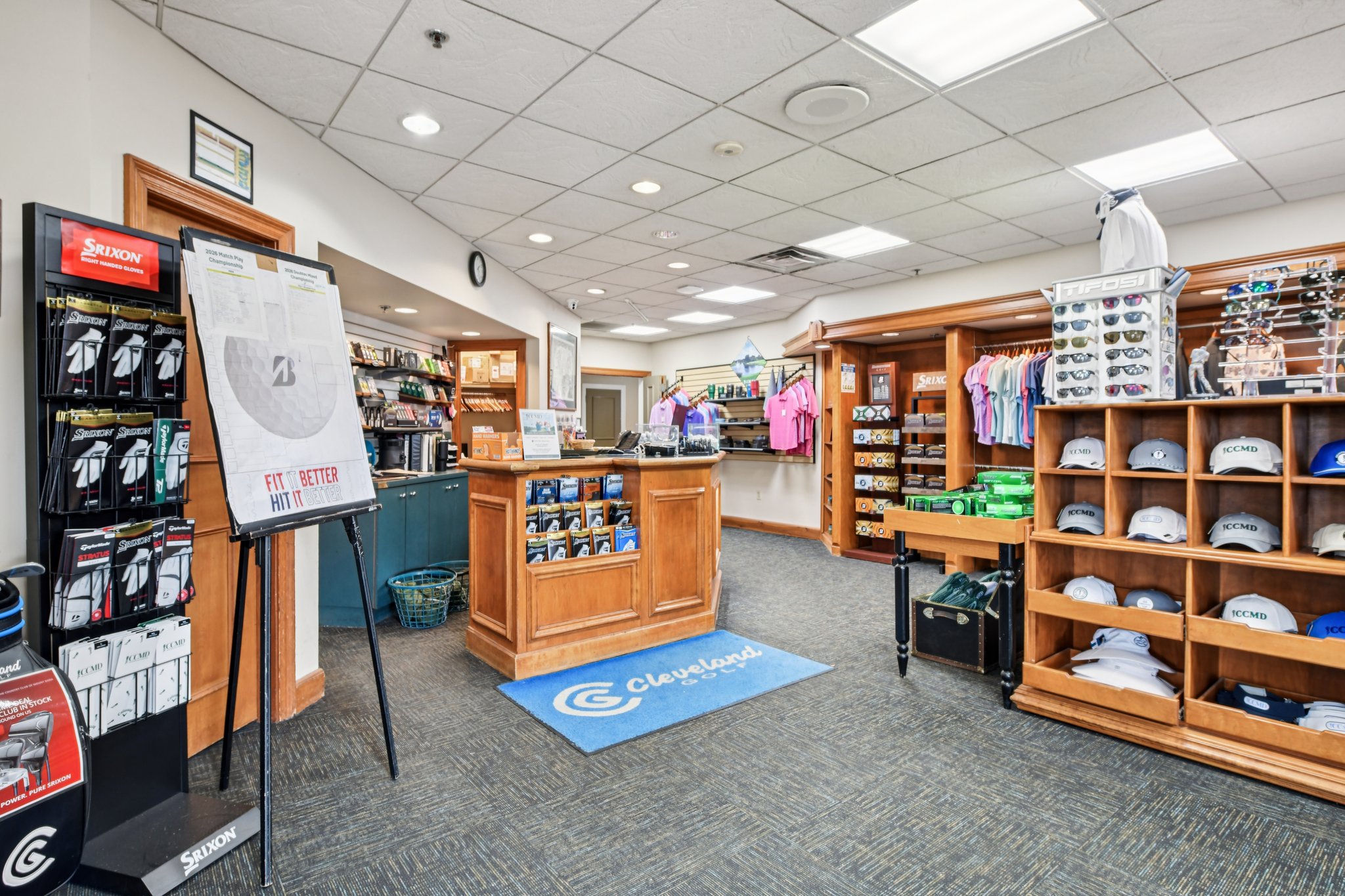 Pine Hollow Dr-2301-905.jpg