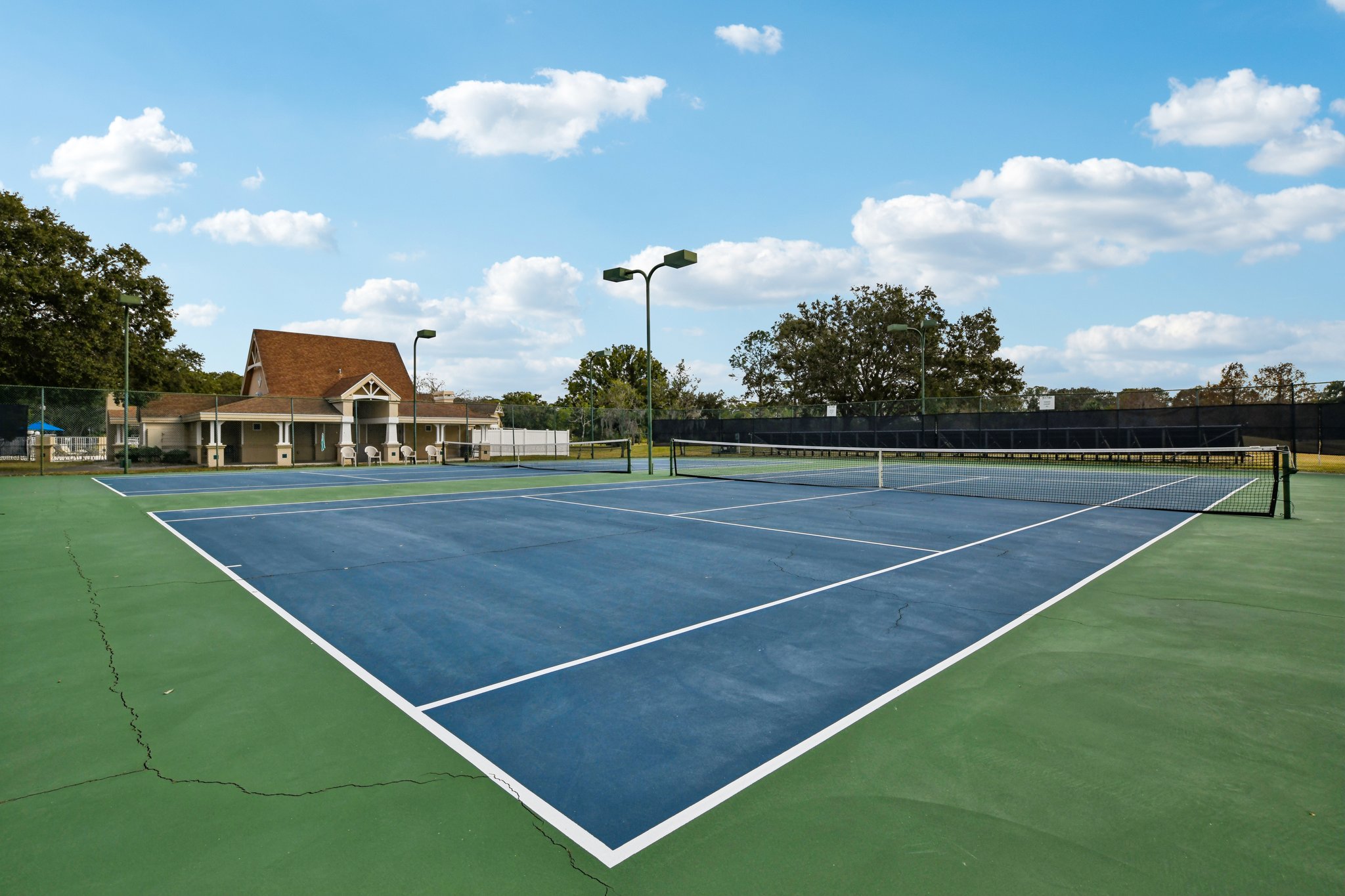 Pine Hollow Dr-2301-914.jpg