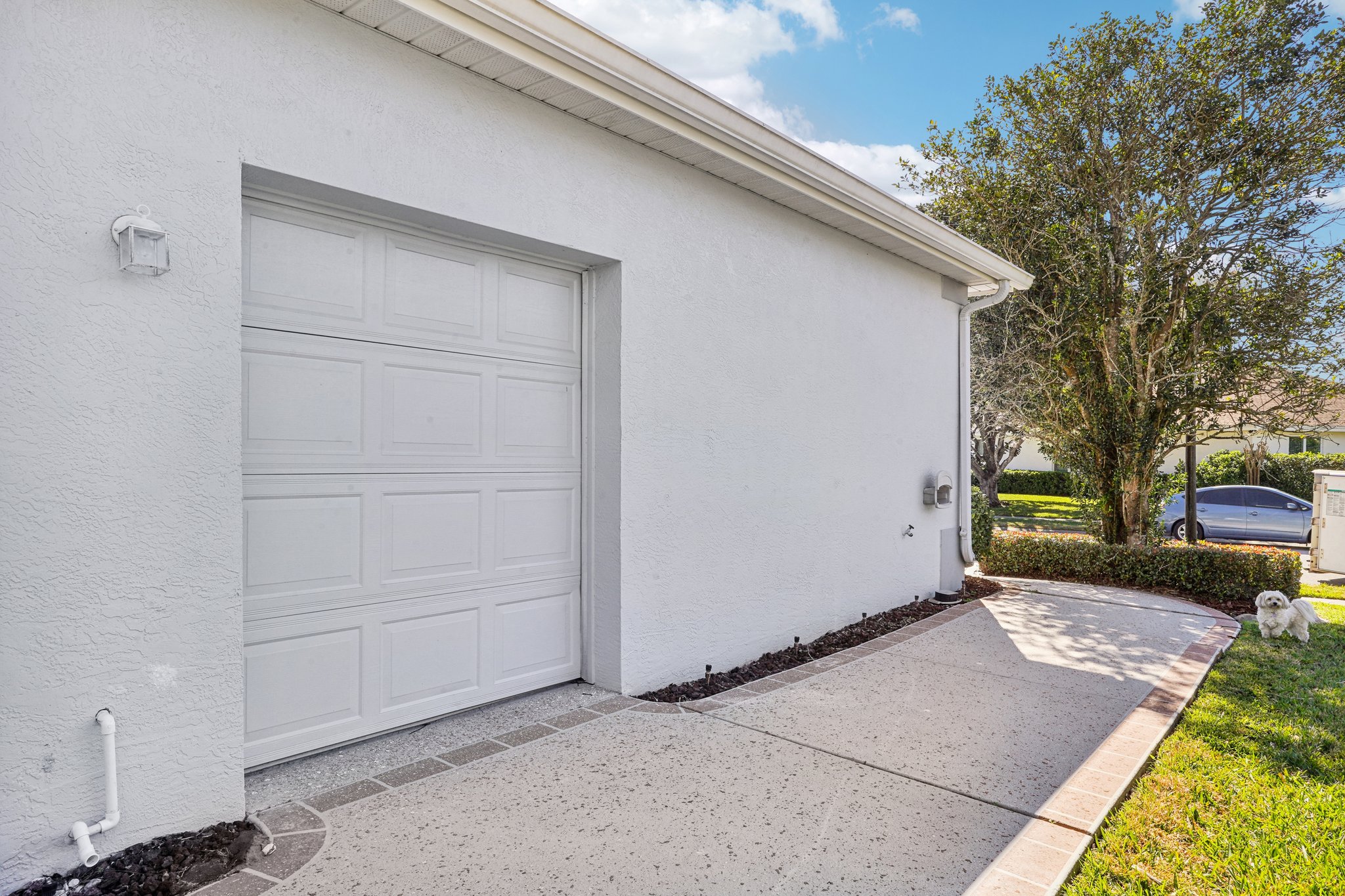 187477-185362 - 8013 Pine Hollow Dr-S3001-002.jpg