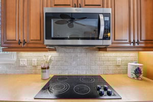 Pine Hollow Dr-S2301-019.jpg