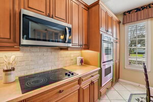 Pine Hollow Dr-S2301-022.jpg