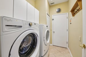 Pine Hollow Dr-S2301-033.jpg