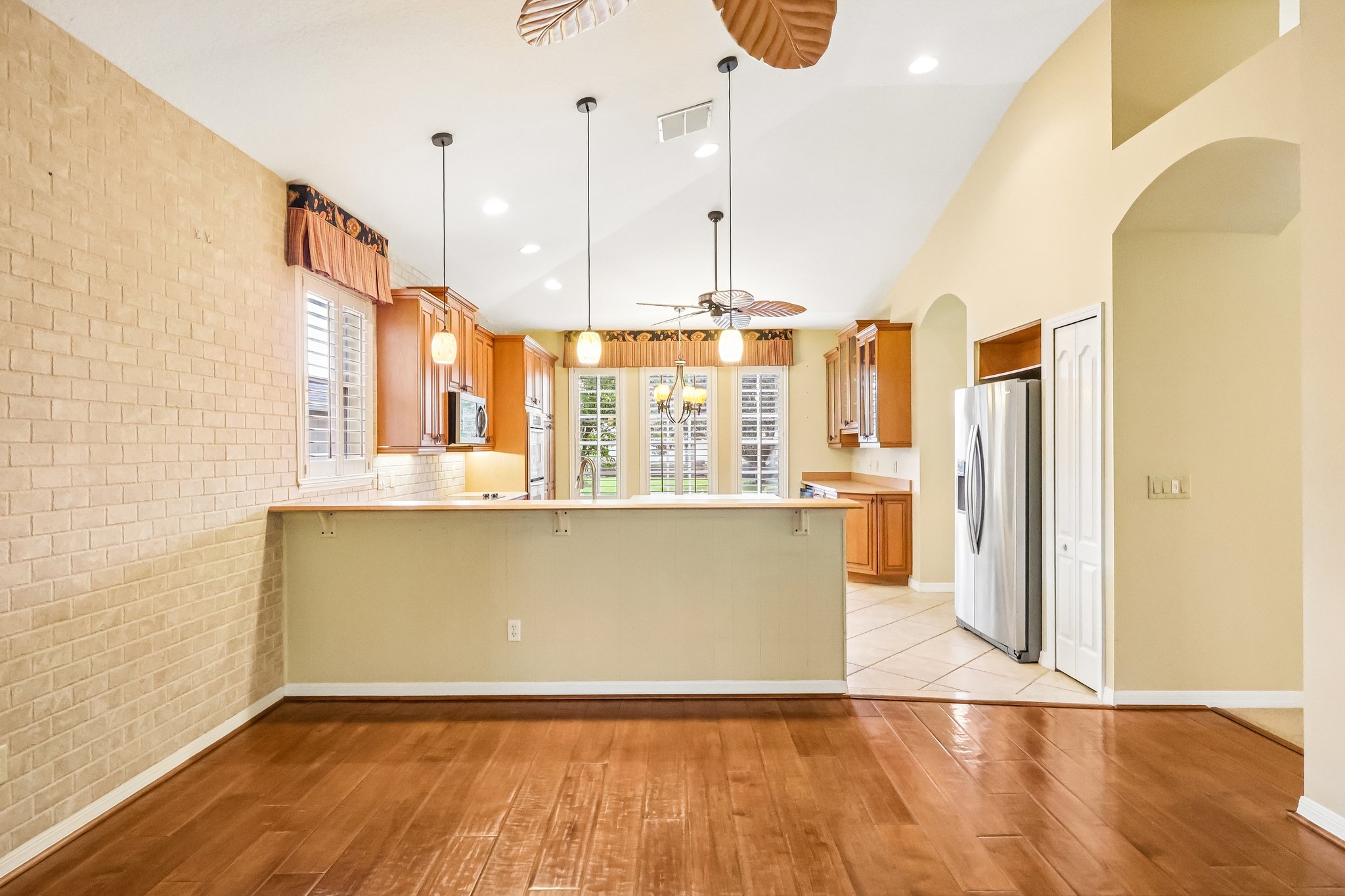 Pine Hollow Dr-S2807-015.jpg