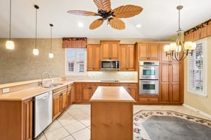 Pine Hollow Dr-S2807-017.jpg