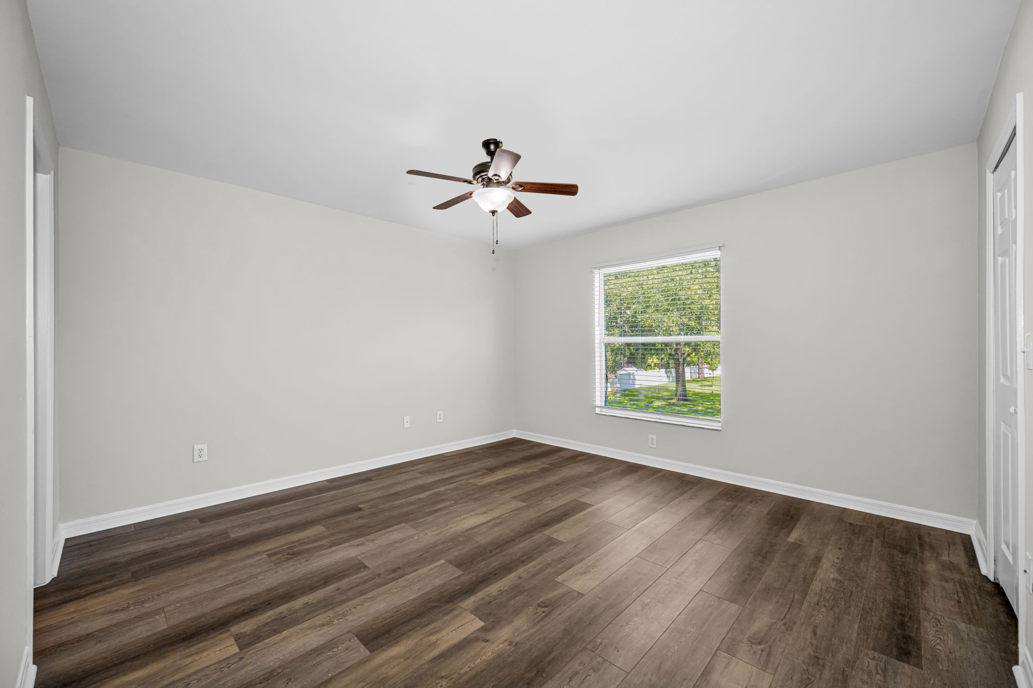 Upper Level Primary Bedroom 1a