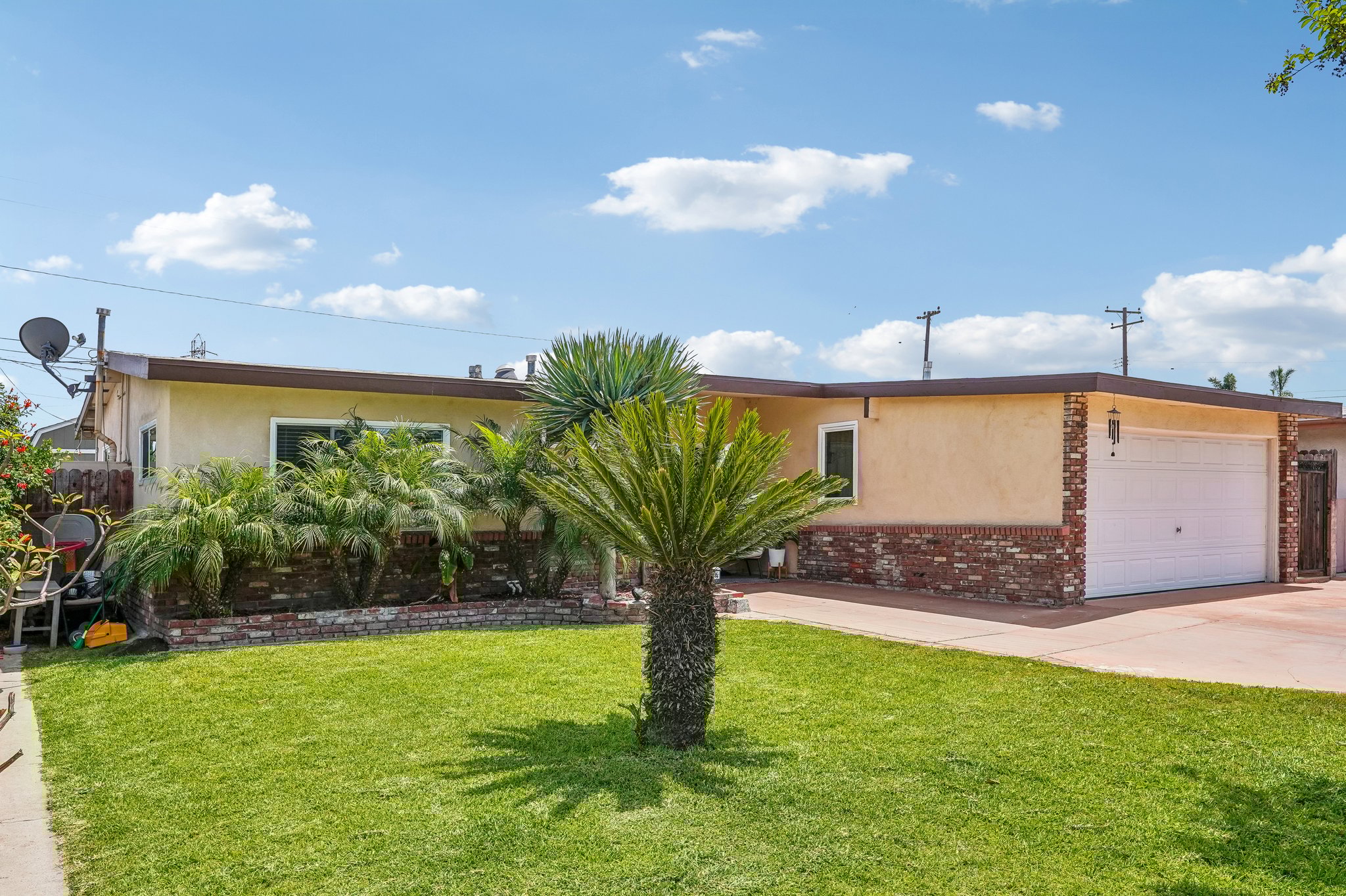 Clarinda Ave-S2704-004.jpg