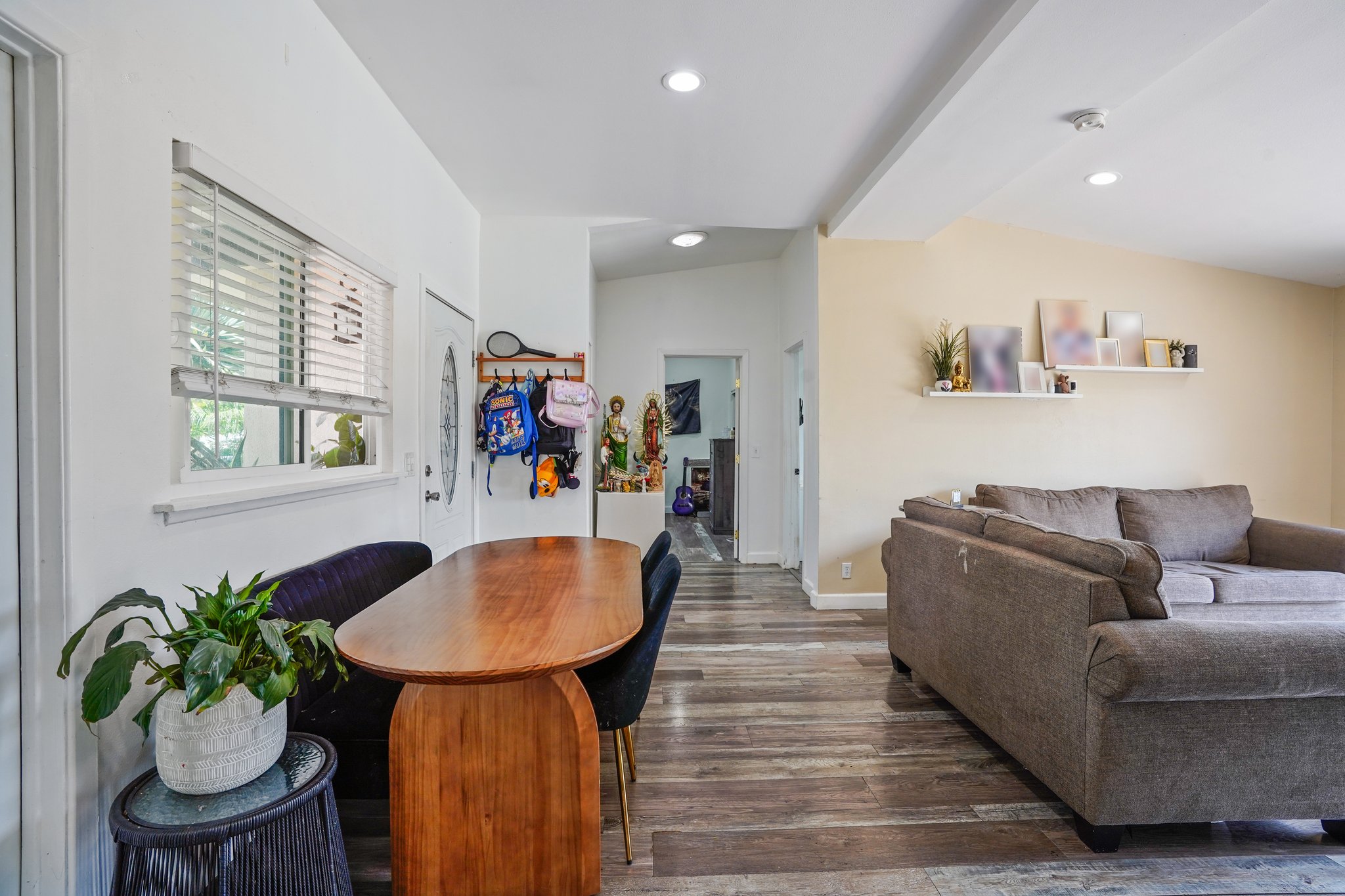 Clarinda Ave-S2704-011.jpg