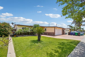 Clarinda Ave-S2704-003.jpg