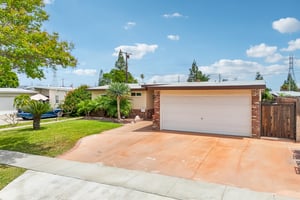 Clarinda Ave-S2704-005.jpg