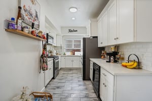 Clarinda Ave-S2704-016.jpg