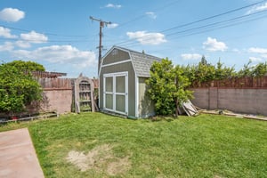 Clarinda Ave-S2704-029.jpg