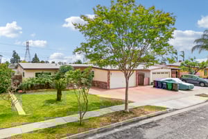 Clarinda Ave-S2704-036.jpg