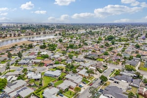 Clarinda Ave-S2704-038.jpg