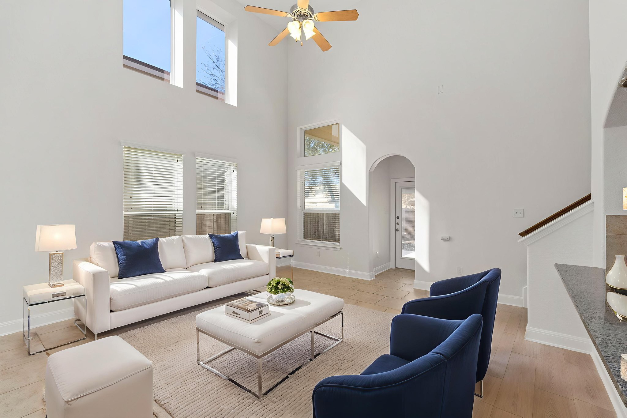 DSC03080 virtually staged.jpeg