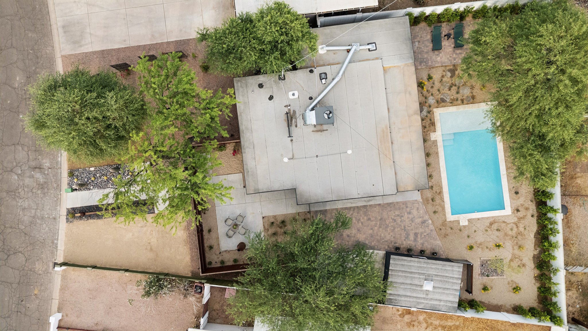 8015 E Coronado Rd - 007.jpg