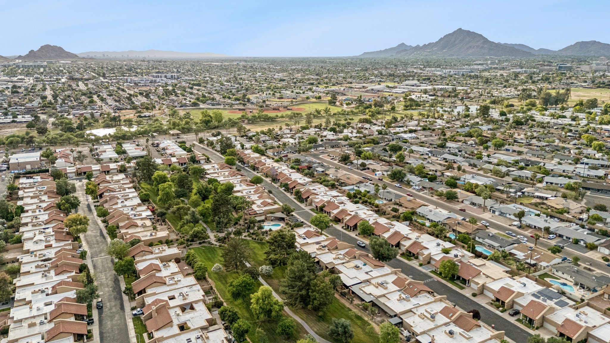 8015 E Coronado Rd - 010.jpg