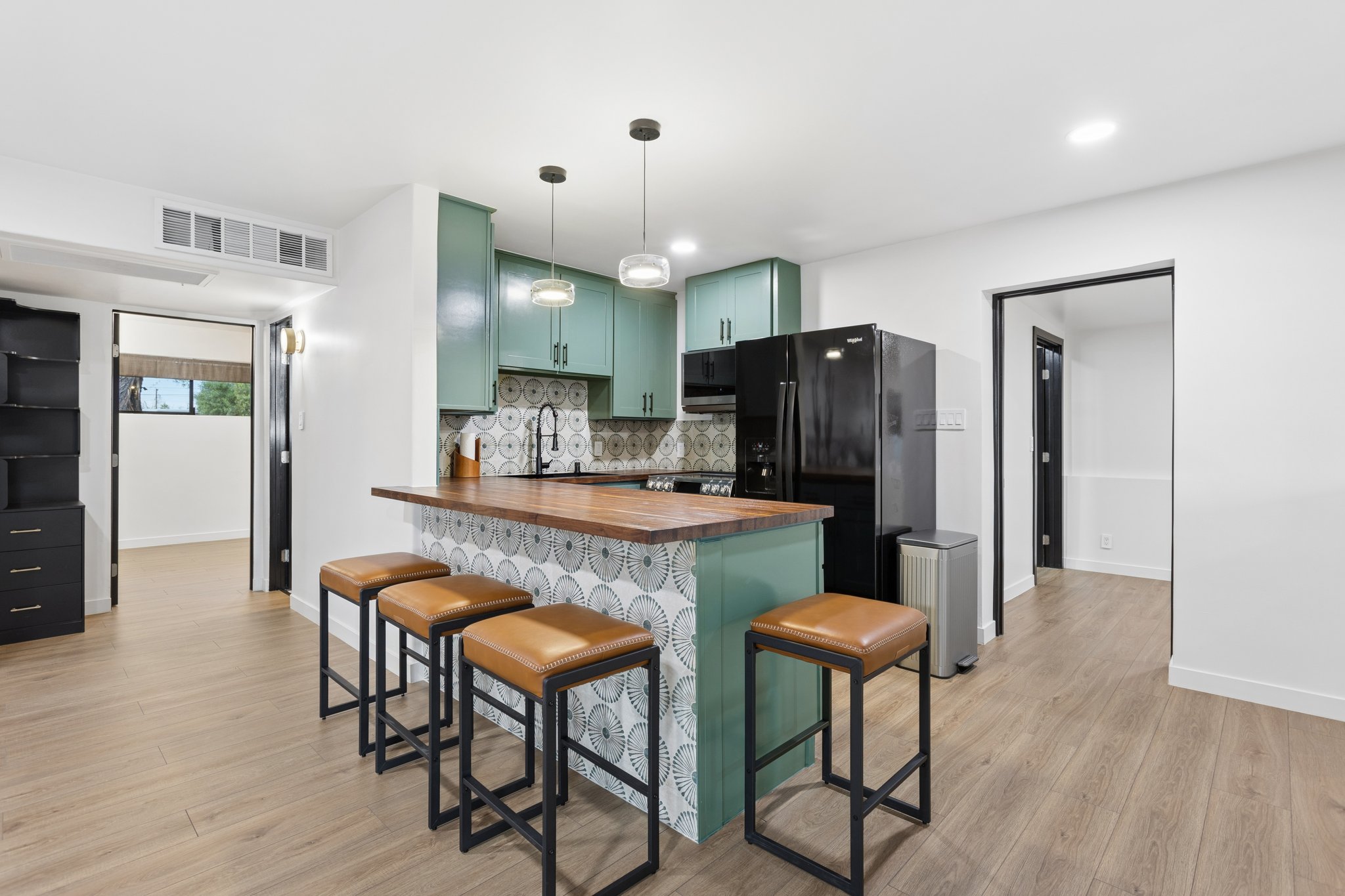 8015 E Coronado Rd - 010 (2).jpg