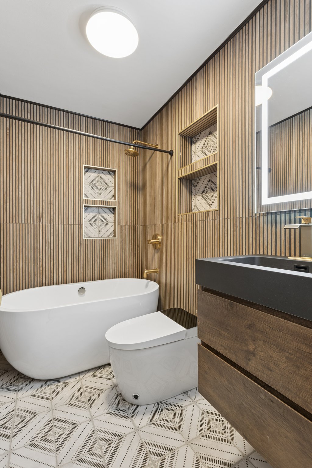 8015 E Coronado Rd - 020.jpg