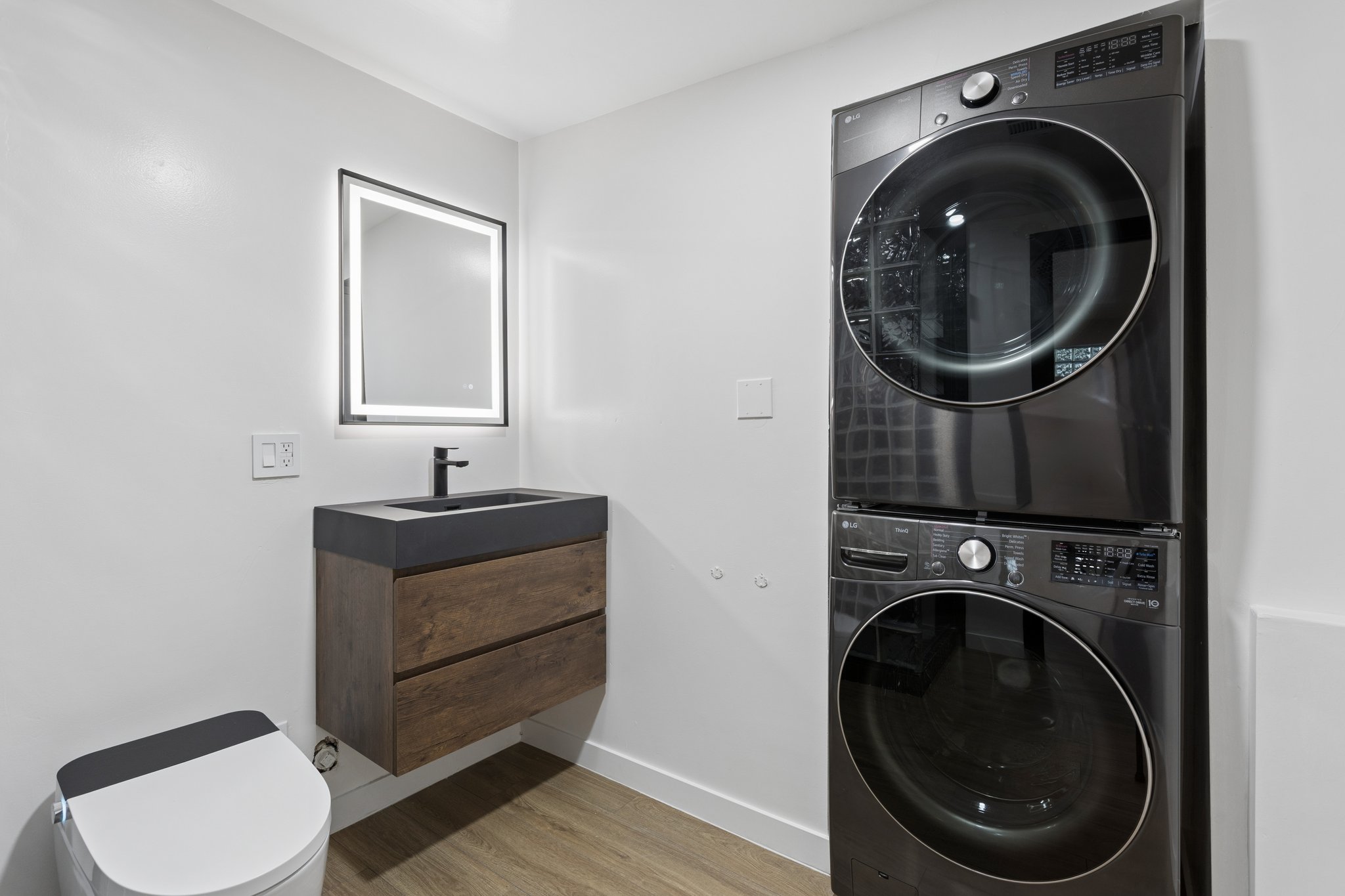 8015 E Coronado Rd - 026.jpg