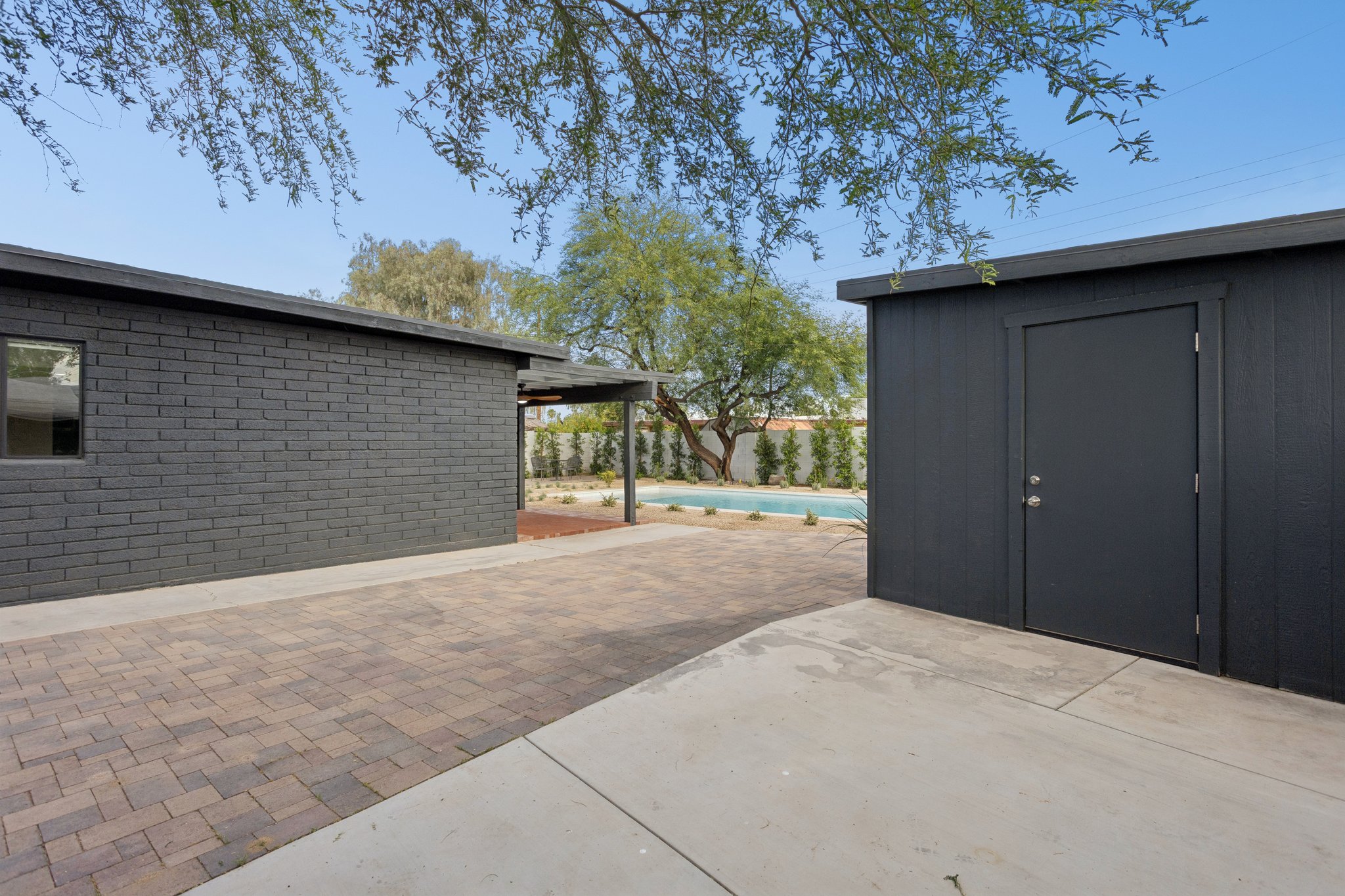 8015 E Coronado Rd - 038.jpg