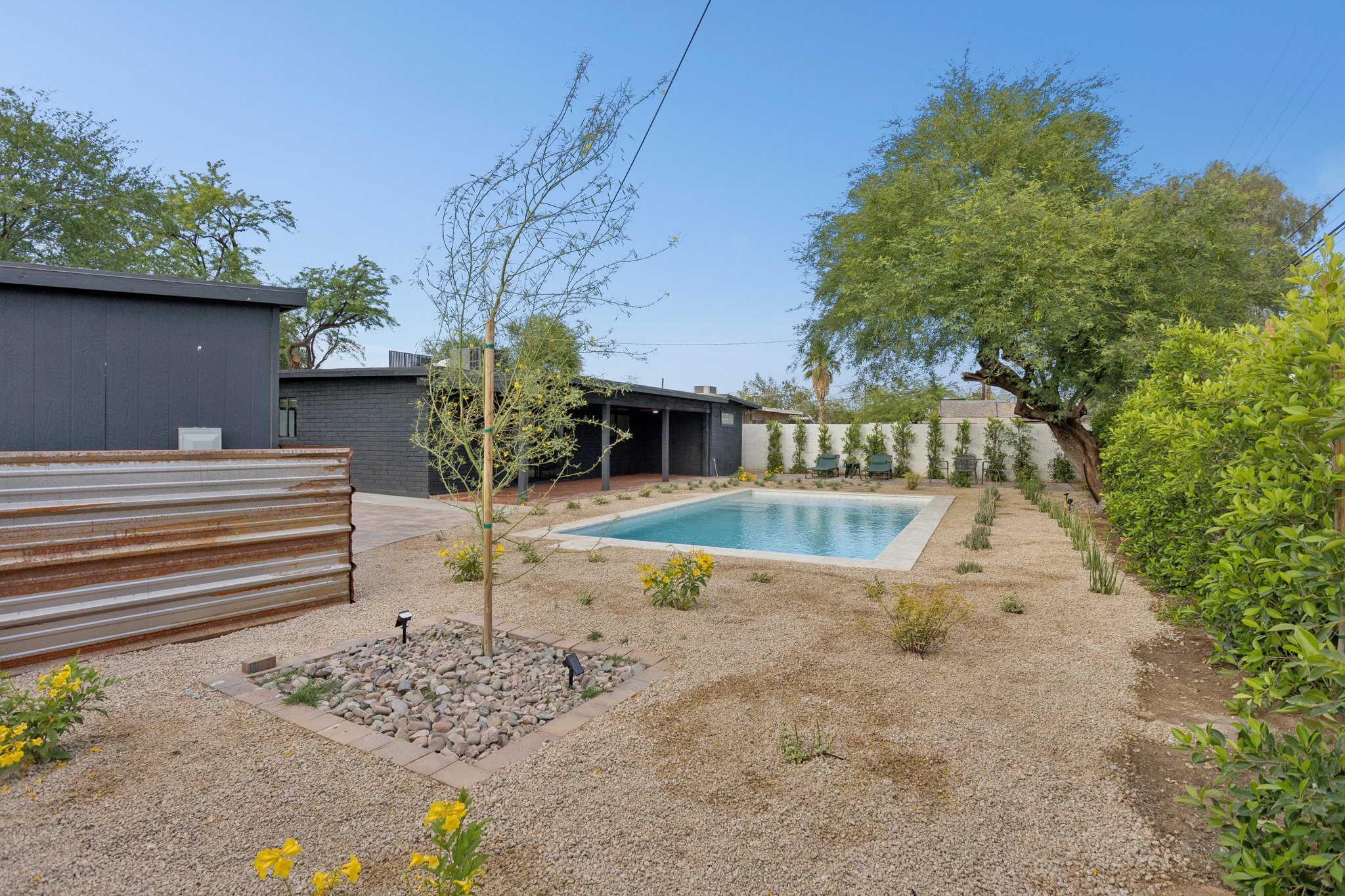 8015 E Coronado Rd - 044.jpg