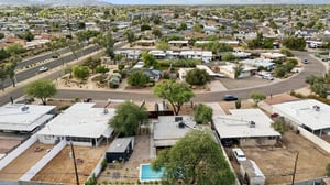 8015 E Coronado Rd - 009.jpg