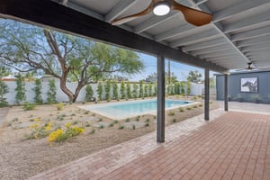 8015 E Coronado Rd - 029.jpg