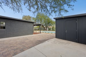 8015 E Coronado Rd - 038.jpg