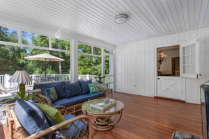 23-Screened Porch