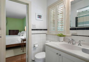 27-Jack and Jill Bath