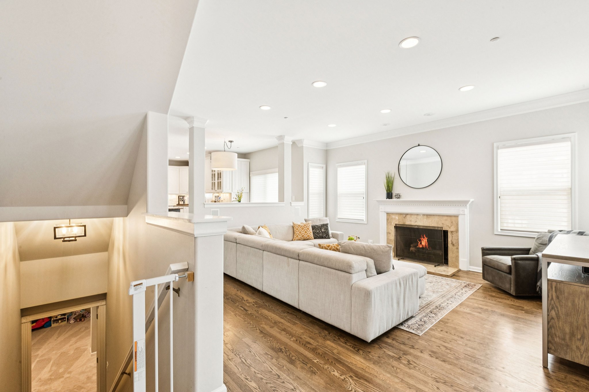 Insignia Ct-S0502-008.jpg