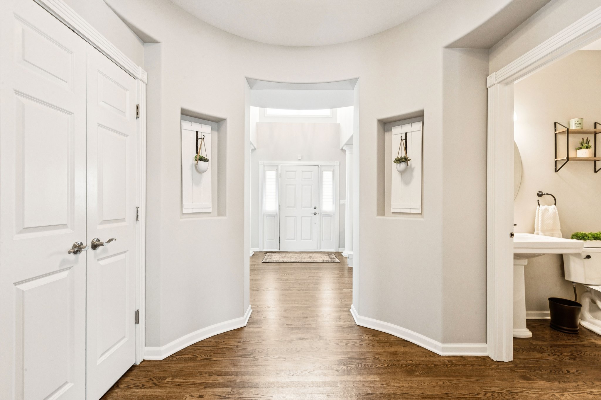 Insignia Ct-S0502-036.jpg