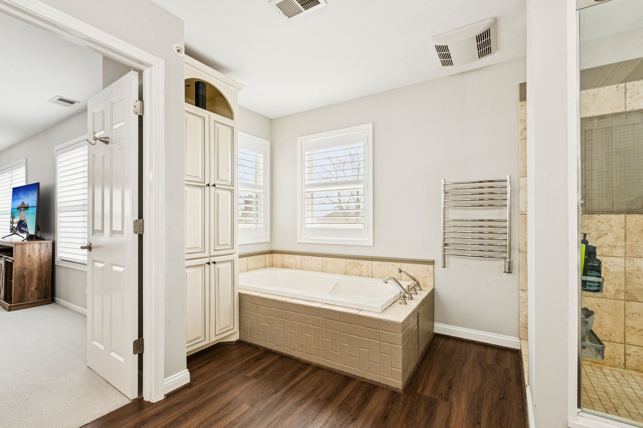 Insignia Ct-S0502-045.jpg