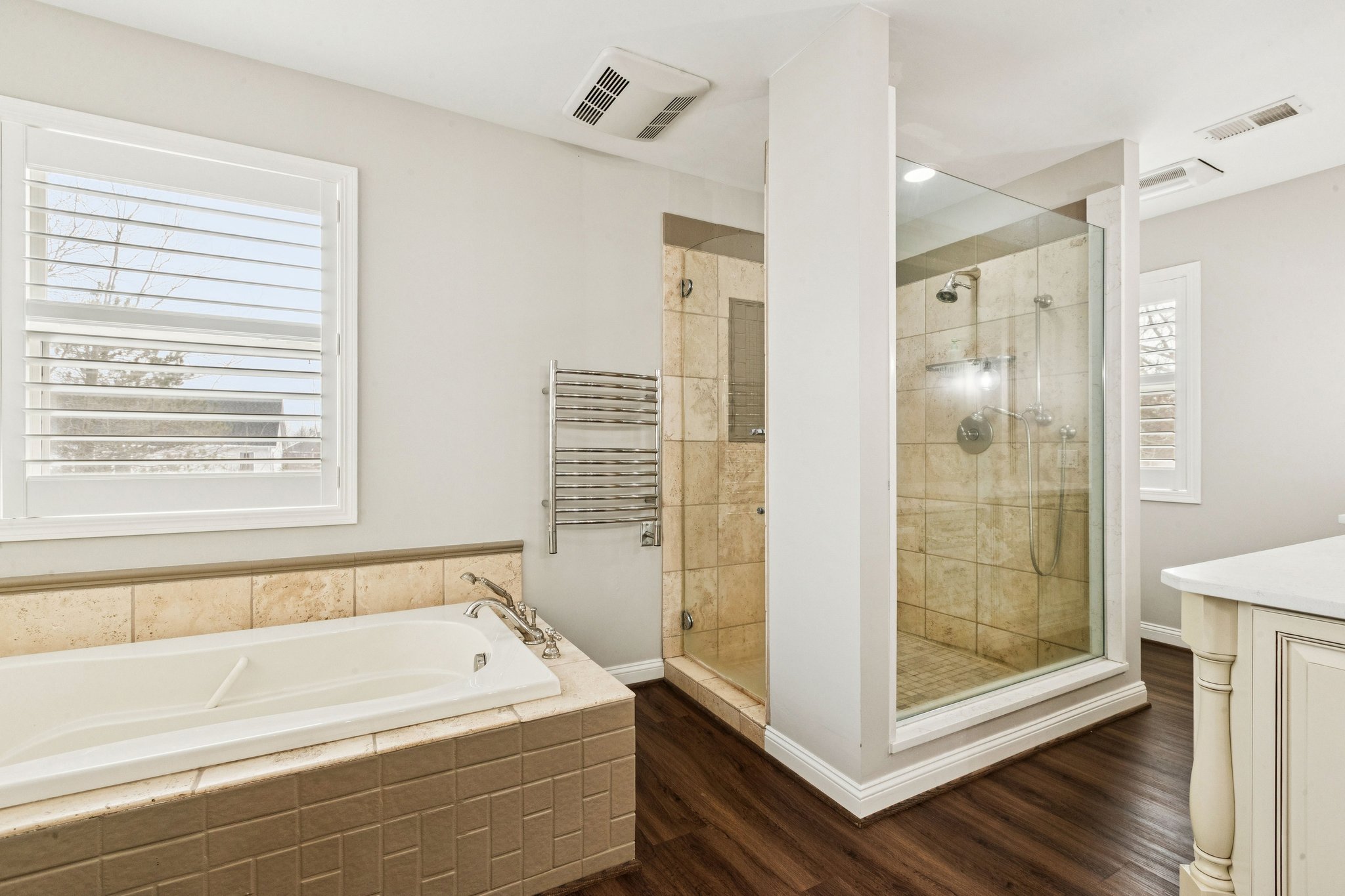 Insignia Ct-S0502-046.jpg