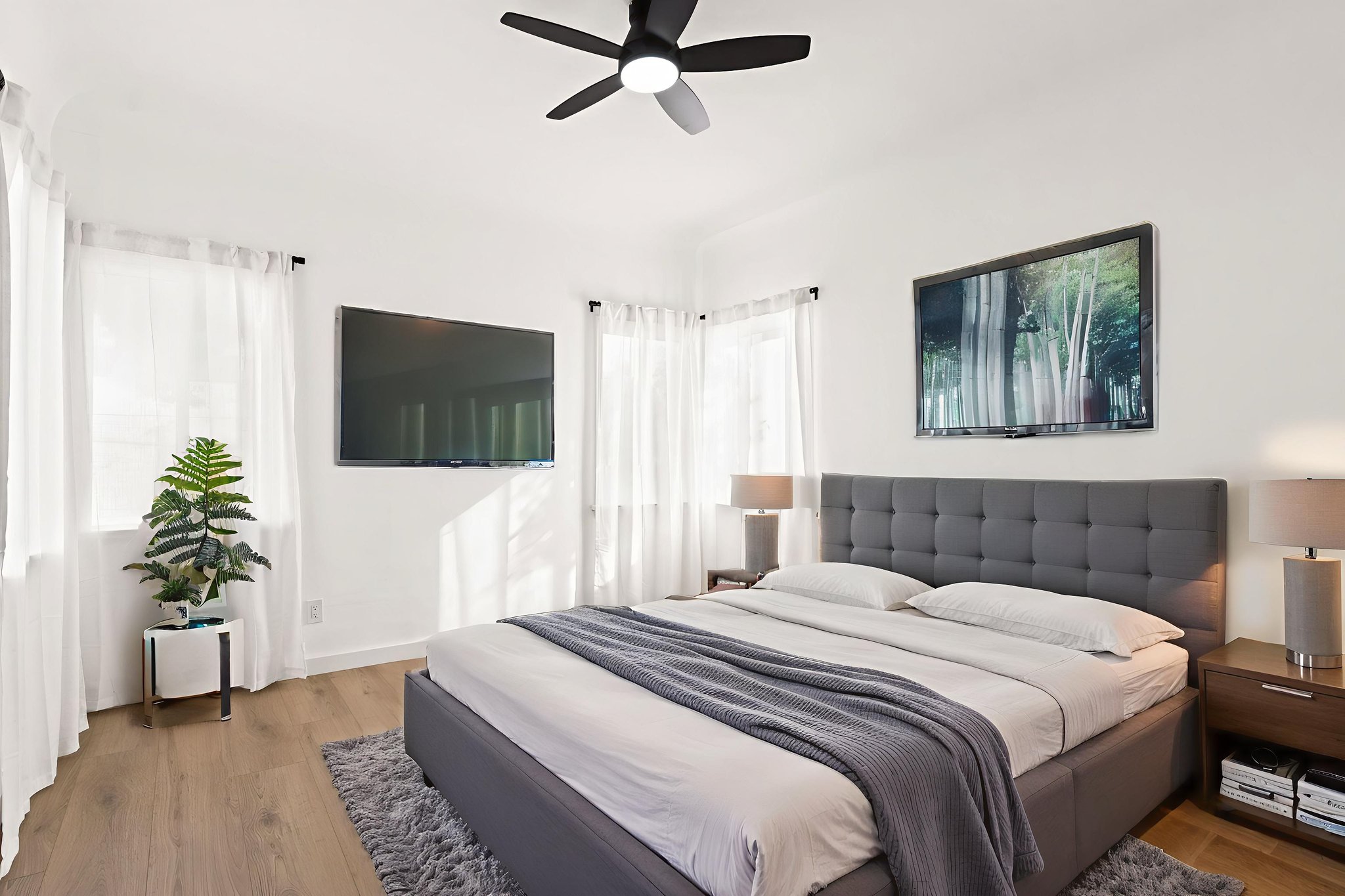 IMG_7288 virtually staged.jpeg