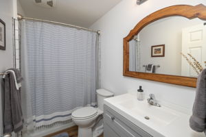 31-Bathroom