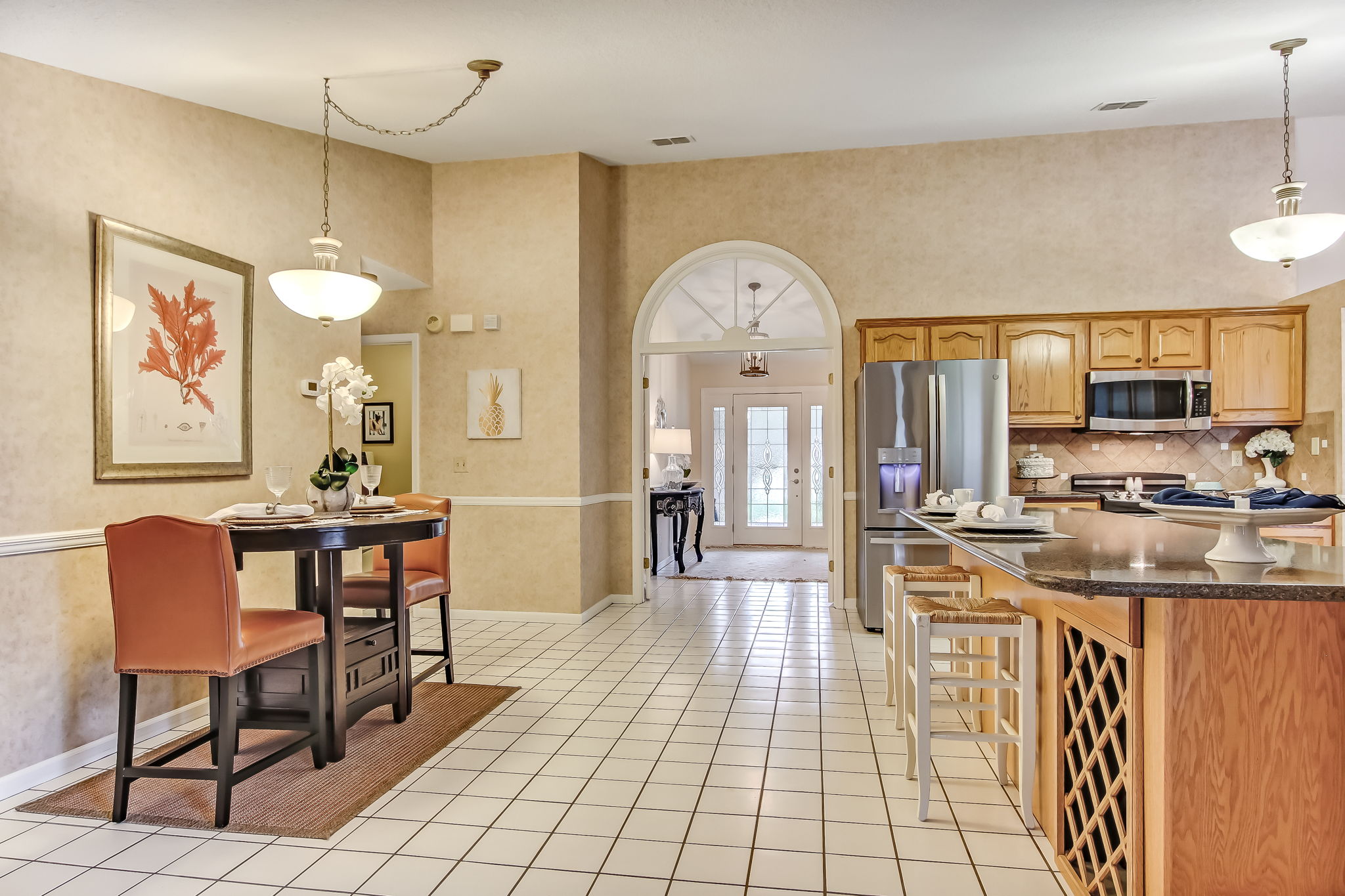 Breakfast Area / Kitchen