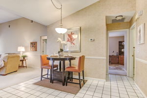 Breakfast Area / Kitchen