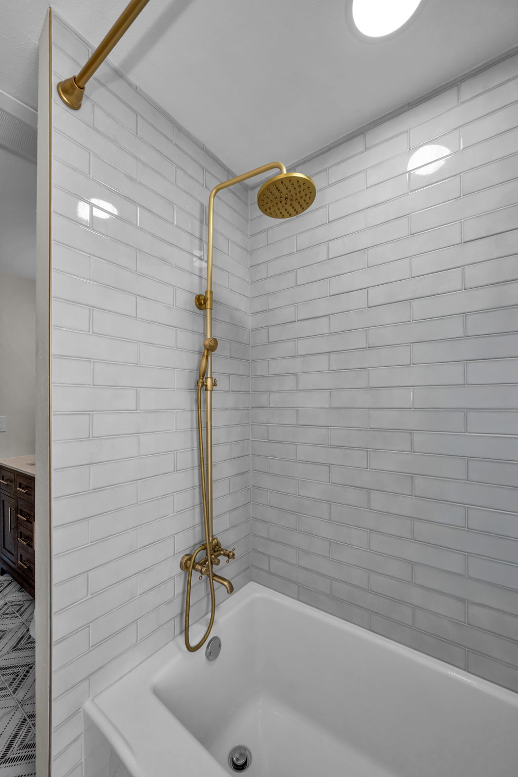Bathroom 2b
