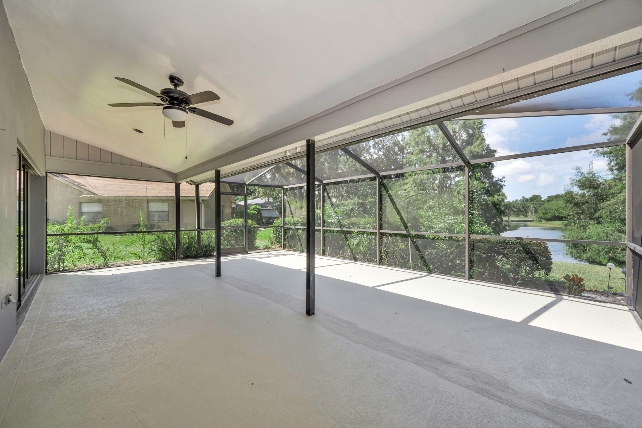 Lanai 1
