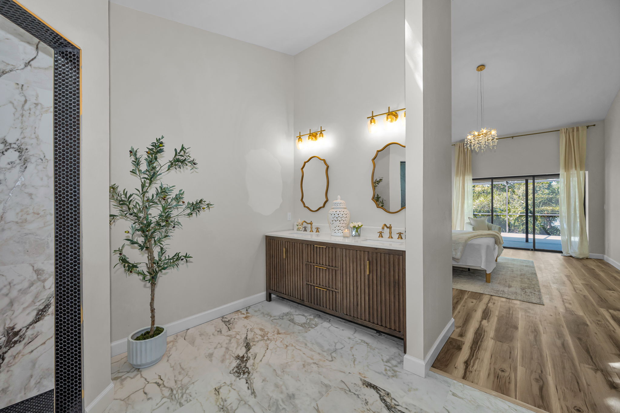 Pirmary Bathroom 1a