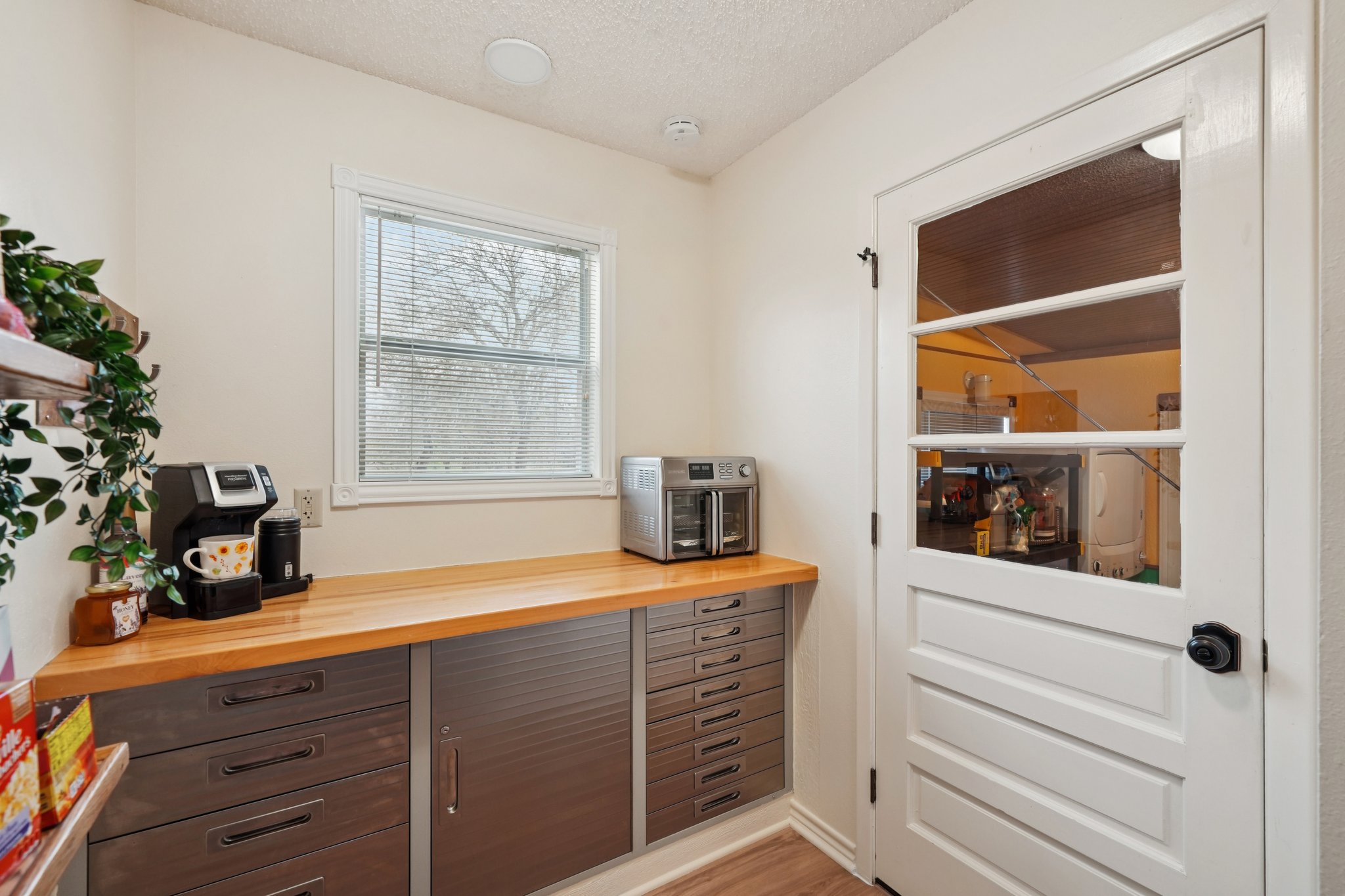 Eagle Creek Dr-S1103-016.jpg